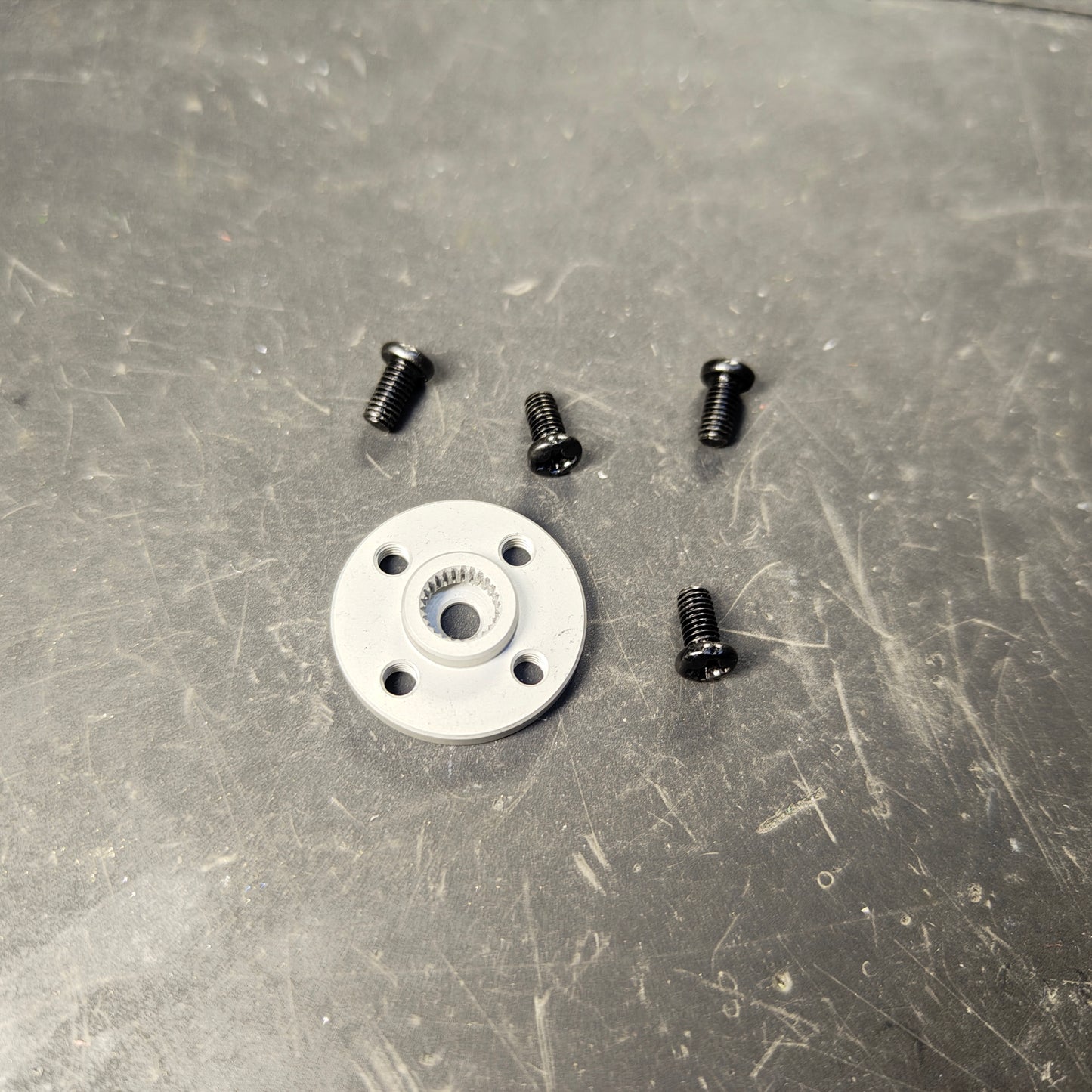 EAS 2.0 Metal servo bracket (PREORDER)